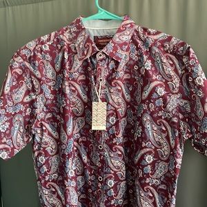 Men’s Large button down short sleeve casual shirt